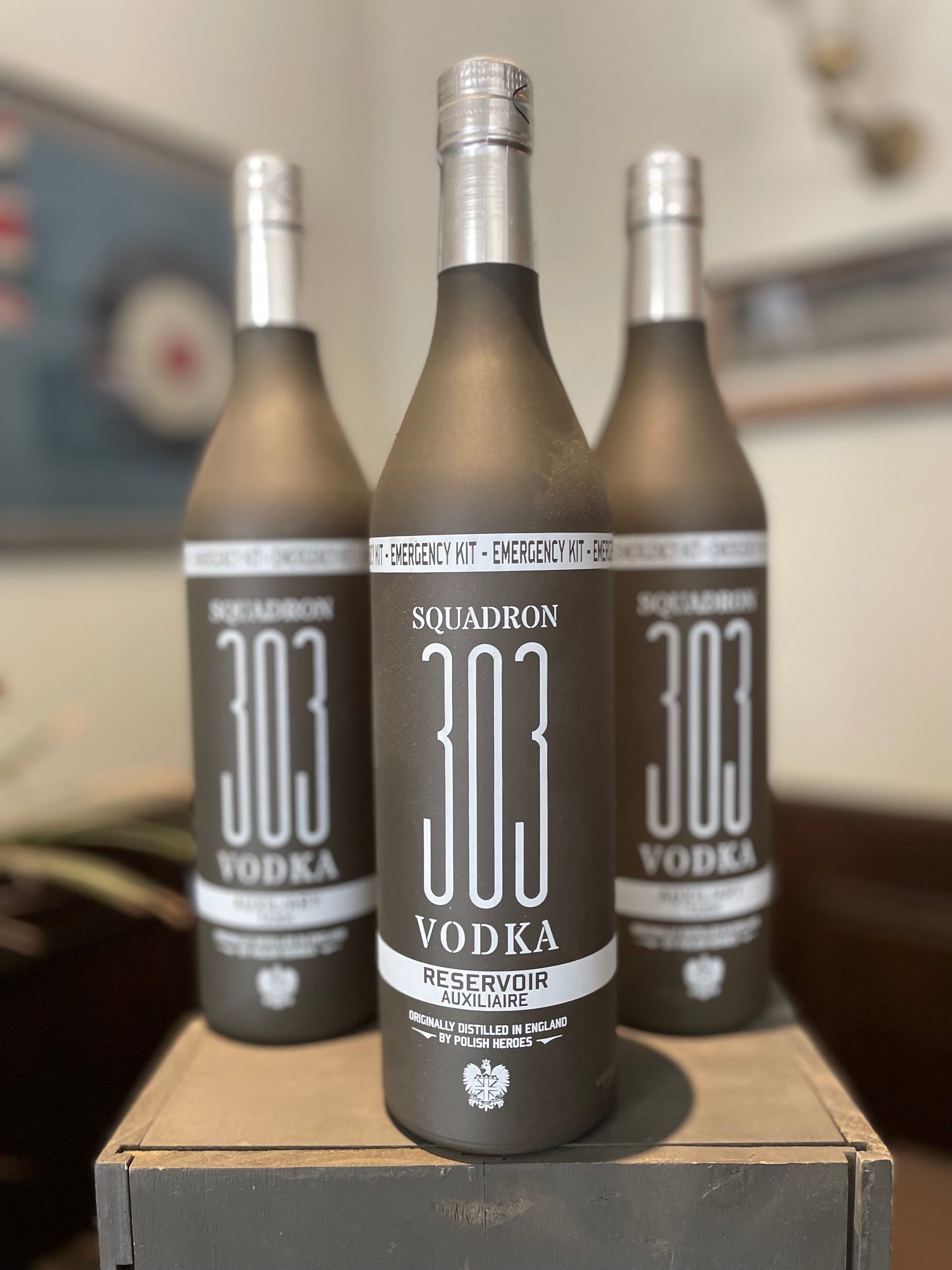 新品未開封】SQUADRON 303VODKA 10cl ウォッカ